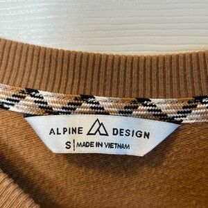 Alpine Design Men's Tan Crewneck Sweater